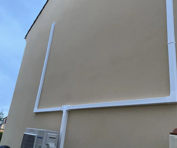 Climatisation groupe extérieur sur châssis